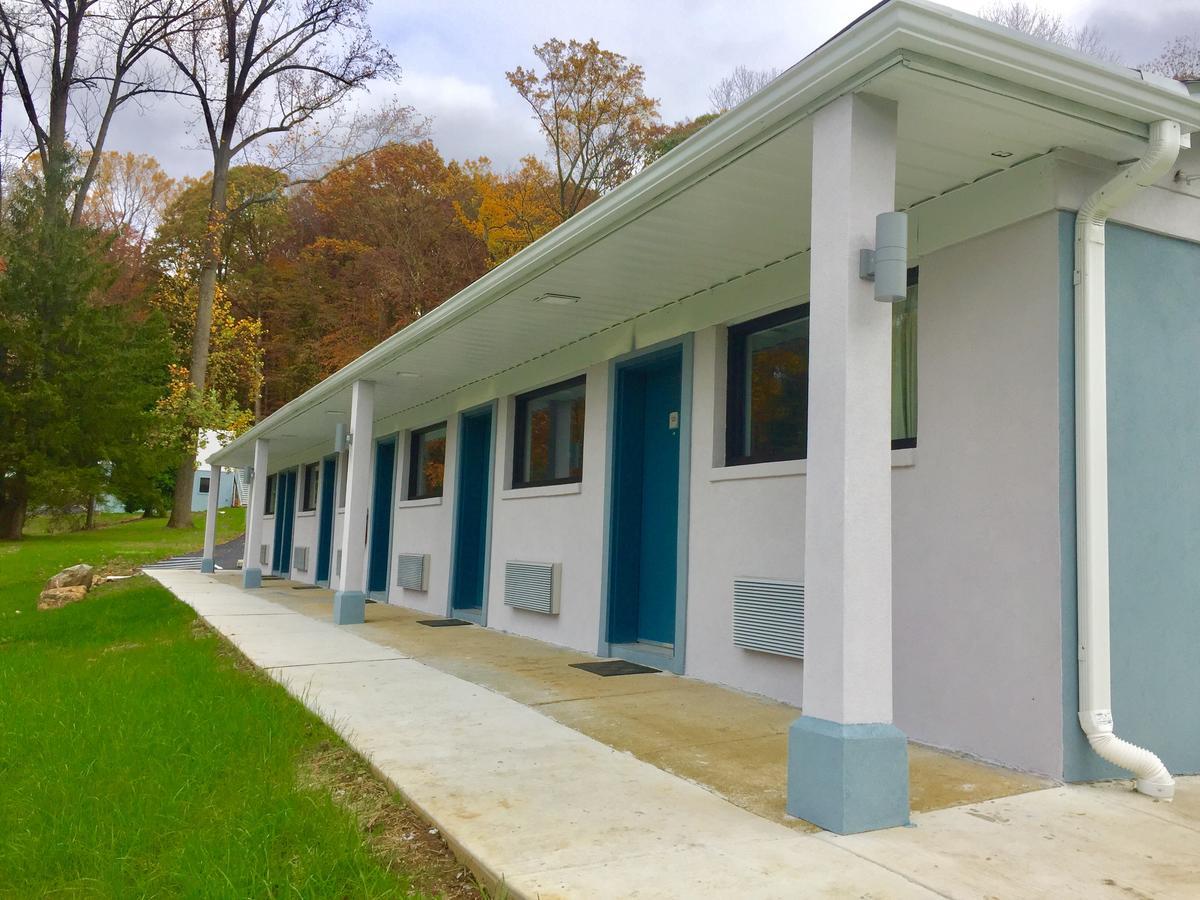 Hillside Motel Glen Mills エクステリア 写真