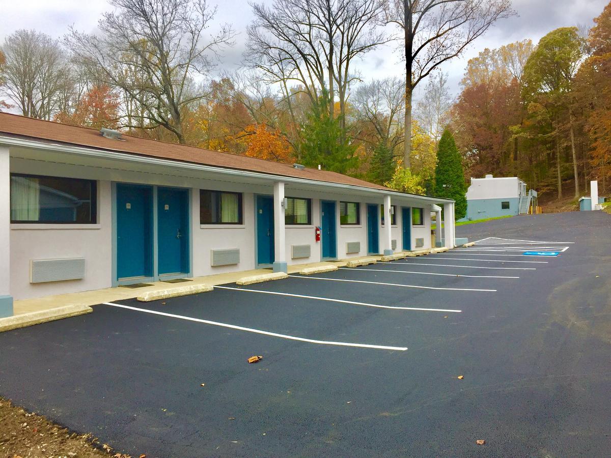Hillside Motel Glen Mills エクステリア 写真