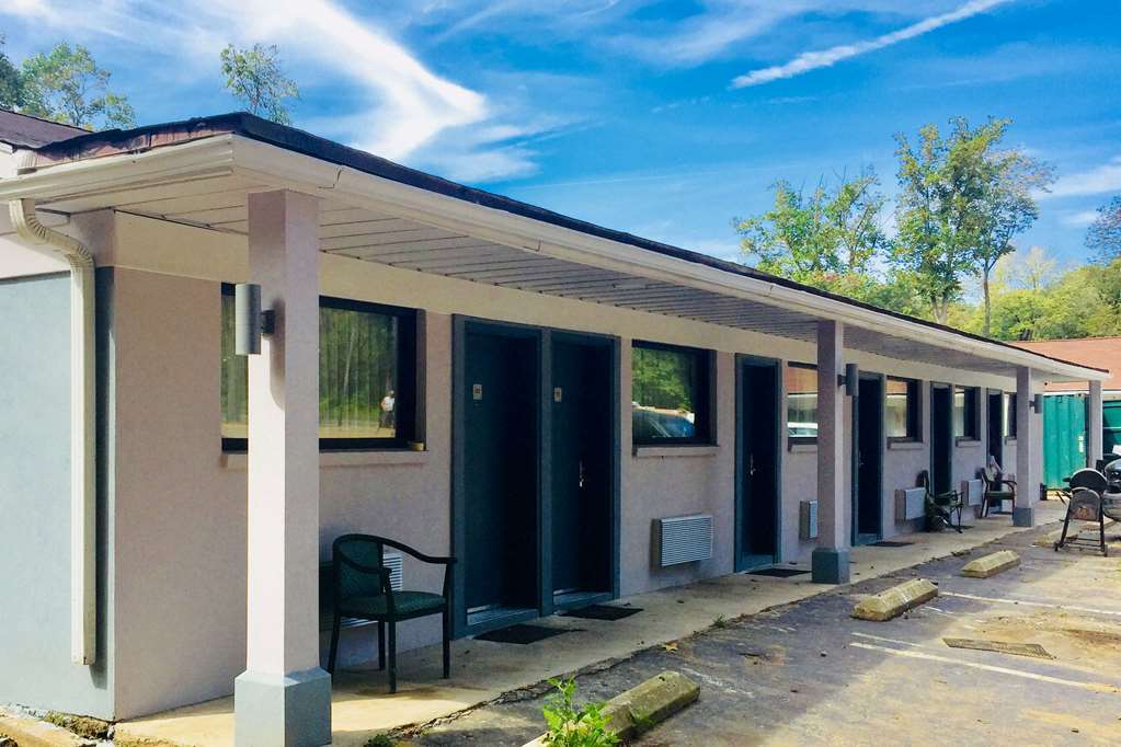 Hillside Motel Glen Mills エクステリア 写真